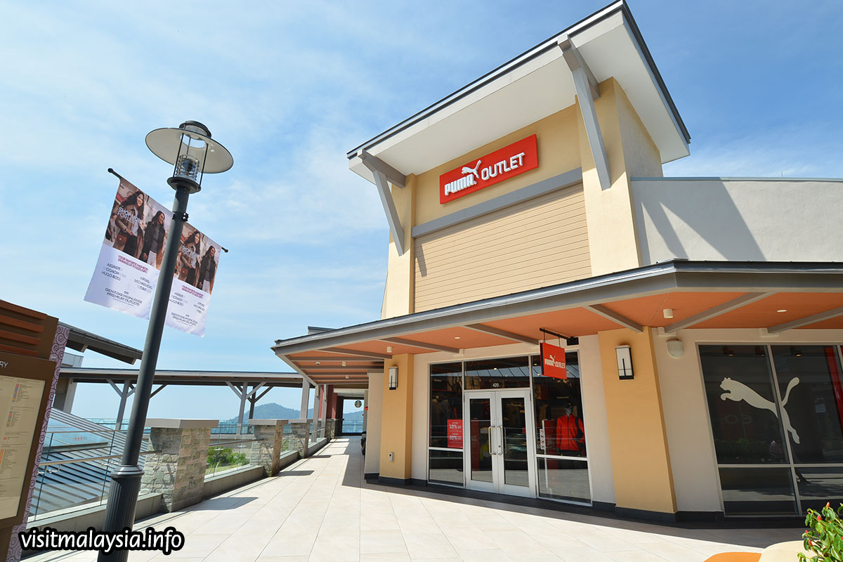 Puma Outlet at Genting Highlands Premium Outlets in Malaysia Editorial  Stock Photo - Image of entrance, apparel: 133561448